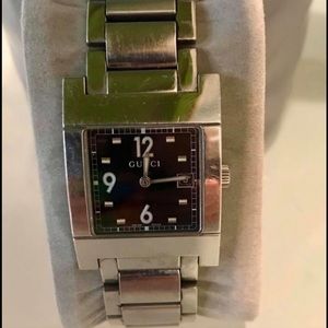 Authentic Gucci 7700M Series Mens Watch
